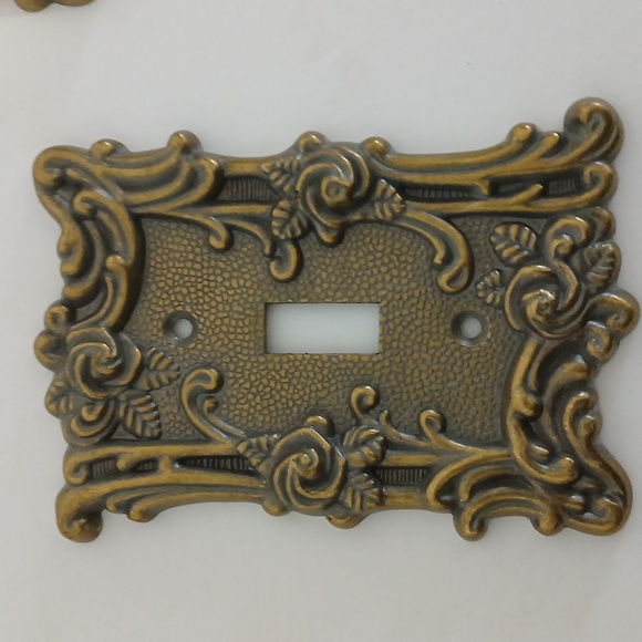 Vintage looking electrical plate covers seven pieces - Picture 2 of 6